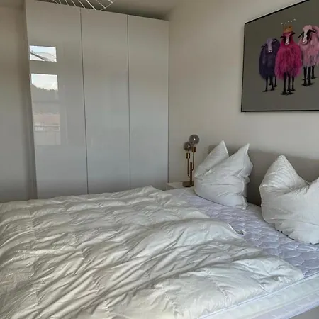 Lia Lägenhet *